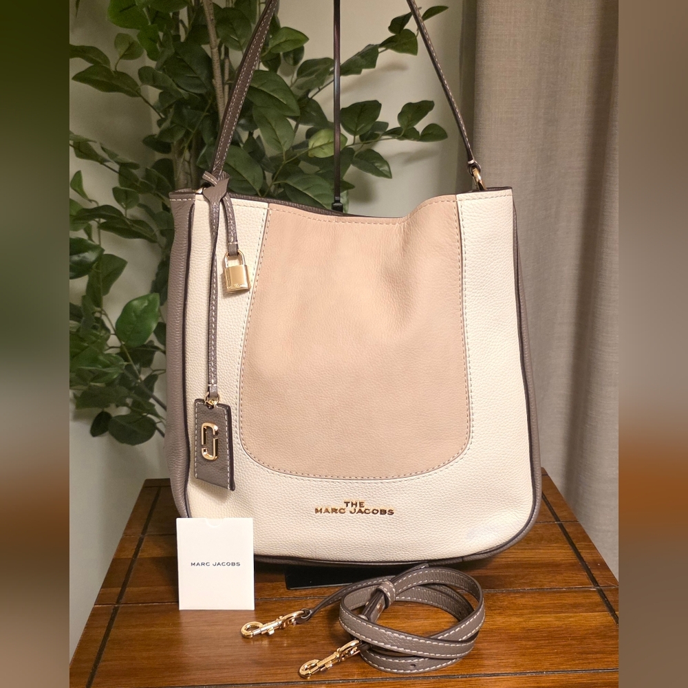 Marc Jacobs The Director Shoulder Bag